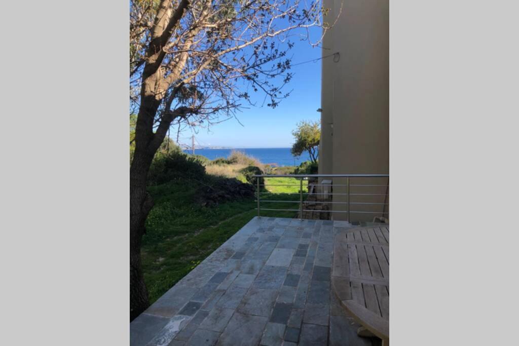 Seafront Apartment Karfas Bagian luar foto