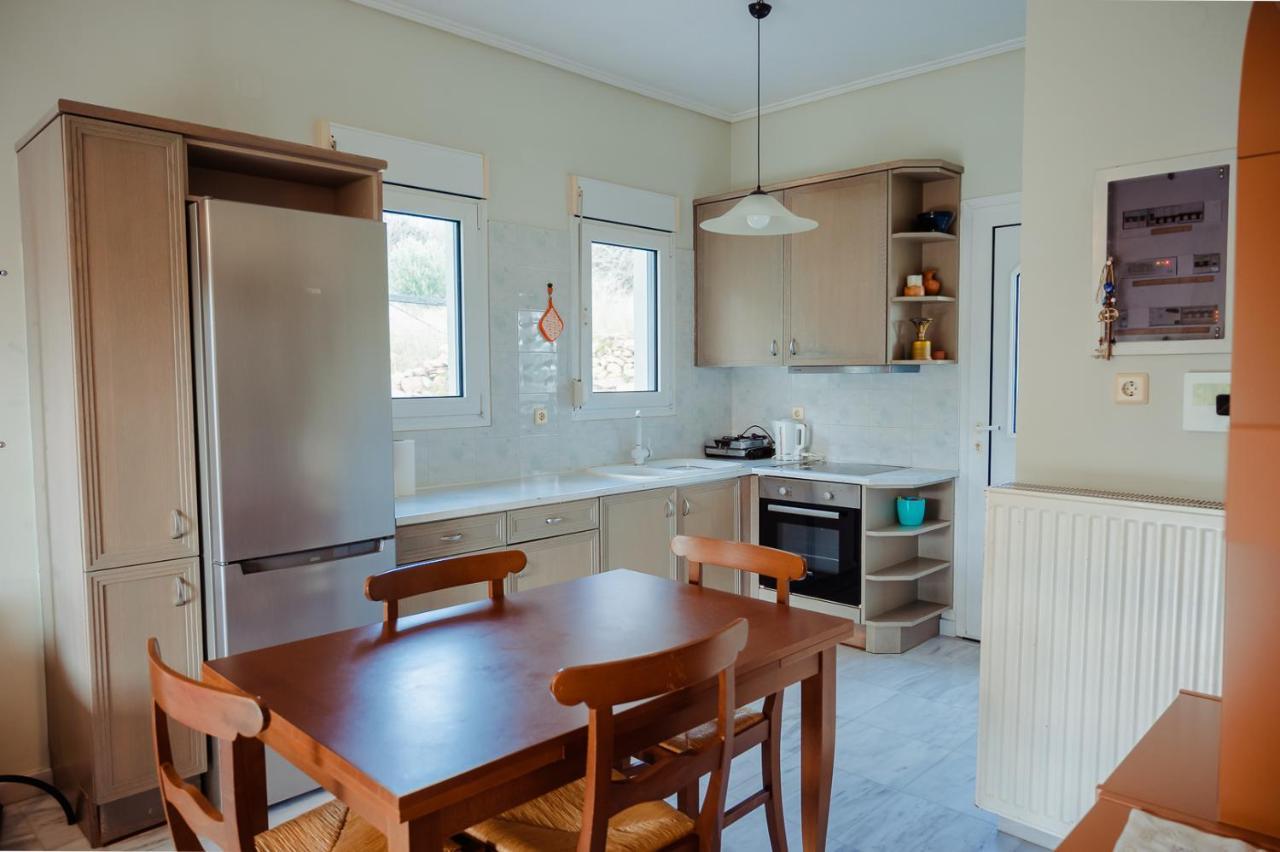 Seafront Apartment Karfas Bagian luar foto