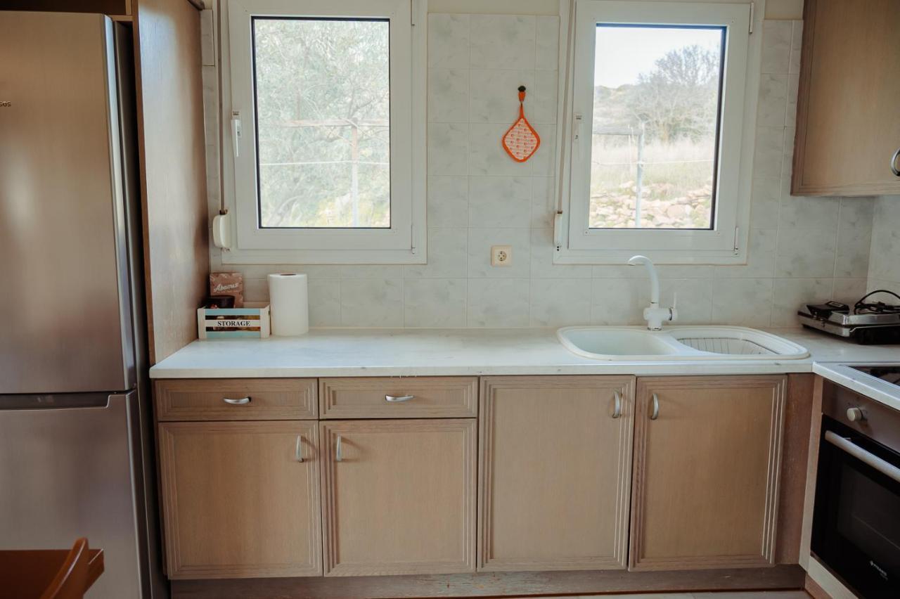 Seafront Apartment Karfas Bagian luar foto
