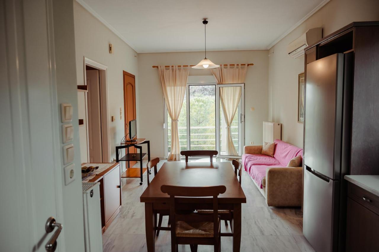 Seafront Apartment Karfas Bagian luar foto