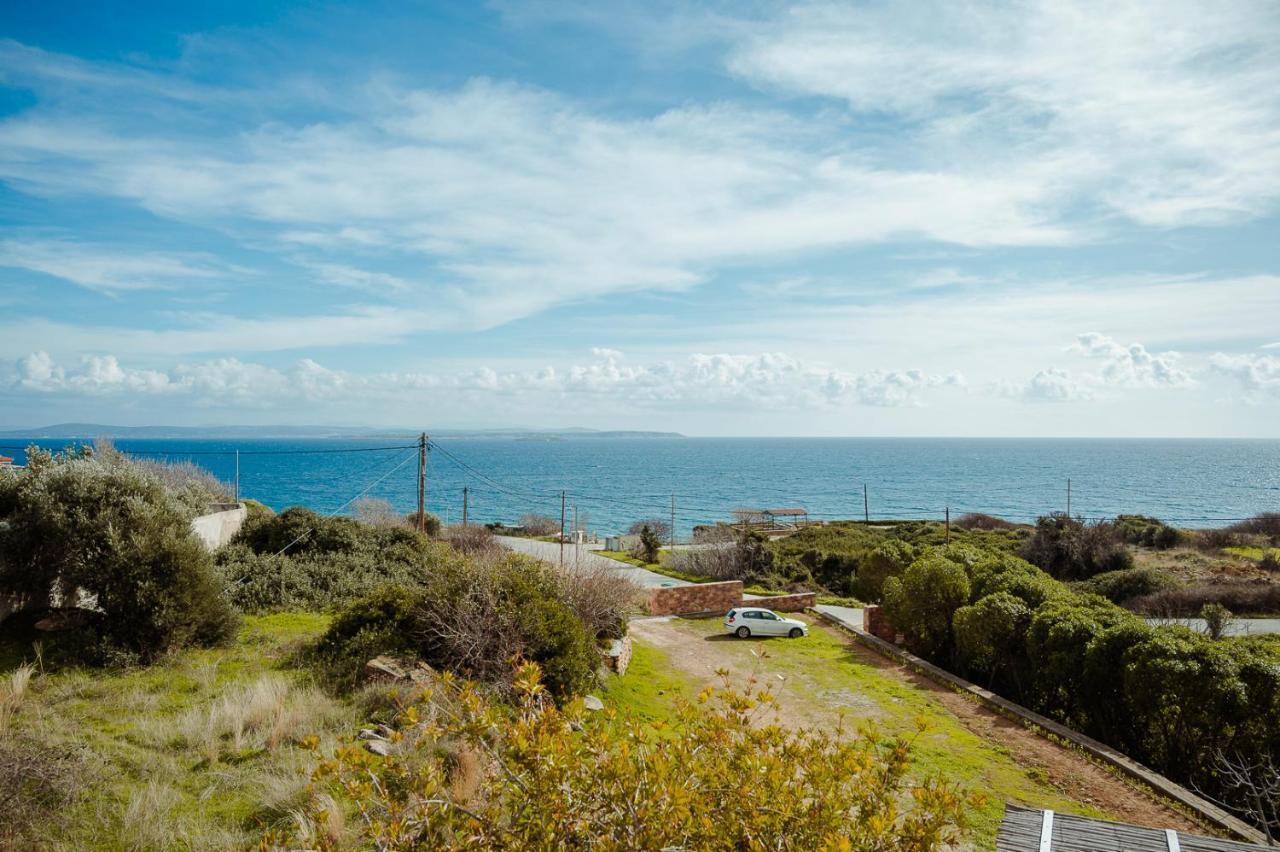 Seafront Apartment Karfas Bagian luar foto
