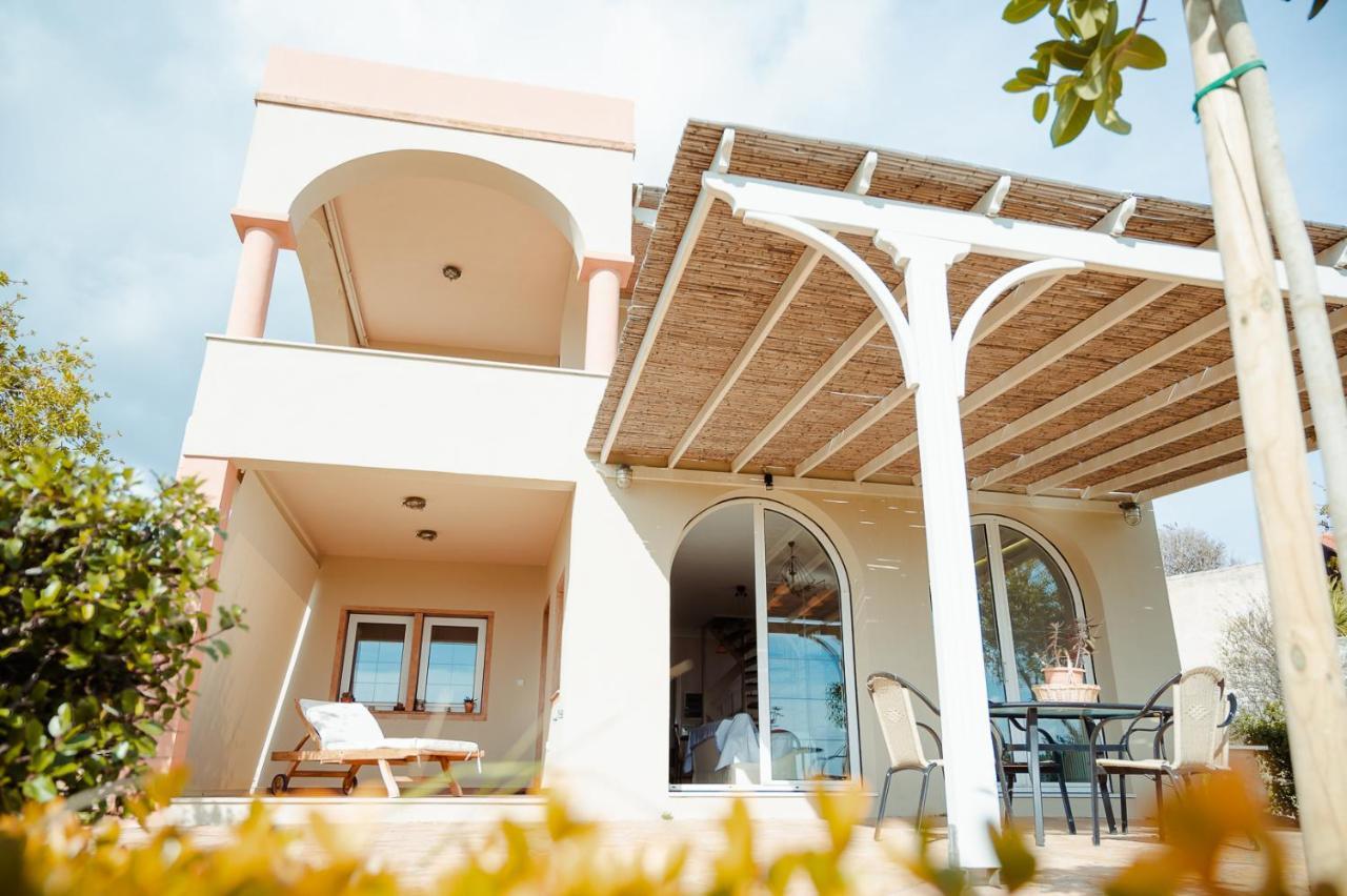 Seafront Apartment Karfas Bagian luar foto